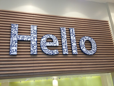 Tesco hello sign