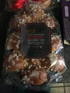 Hero Lines - Aldi Brioche Christmas tree